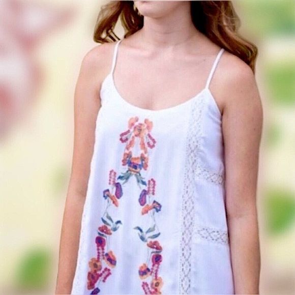 White Embroidered Crochet Accent Embroidered Floral Sun Dress Coverup - Picture 5 of 12